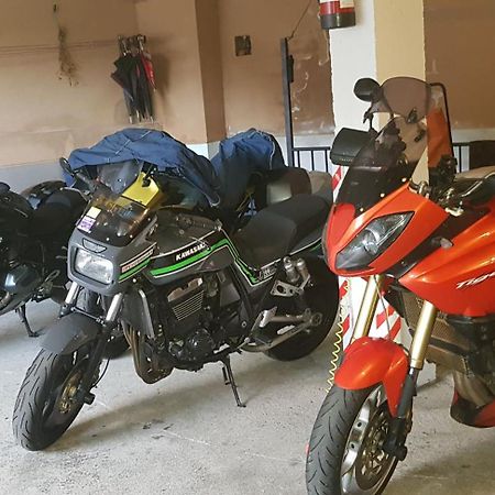 Hotel Alina Cangas De Narcea Eksteriør bilde