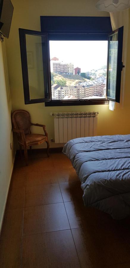 Hotel Alina Cangas De Narcea Rom bilde