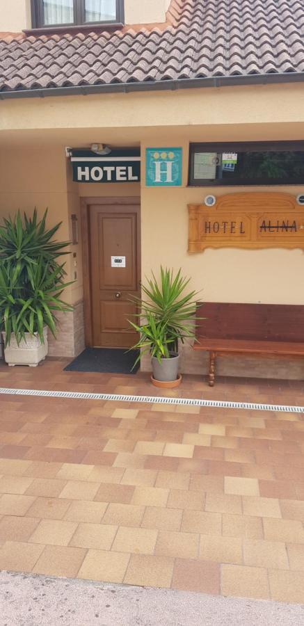 Hotel Alina Cangas De Narcea Eksteriør bilde