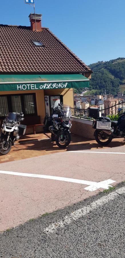 Hotel Alina Cangas De Narcea Eksteriør bilde